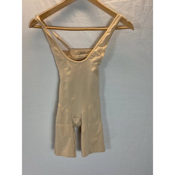 Spanx Red Hot Open-Bust Mid-Thigh Bodysuit Size M Soft Nude Beige‎ - Picture 1 of 6